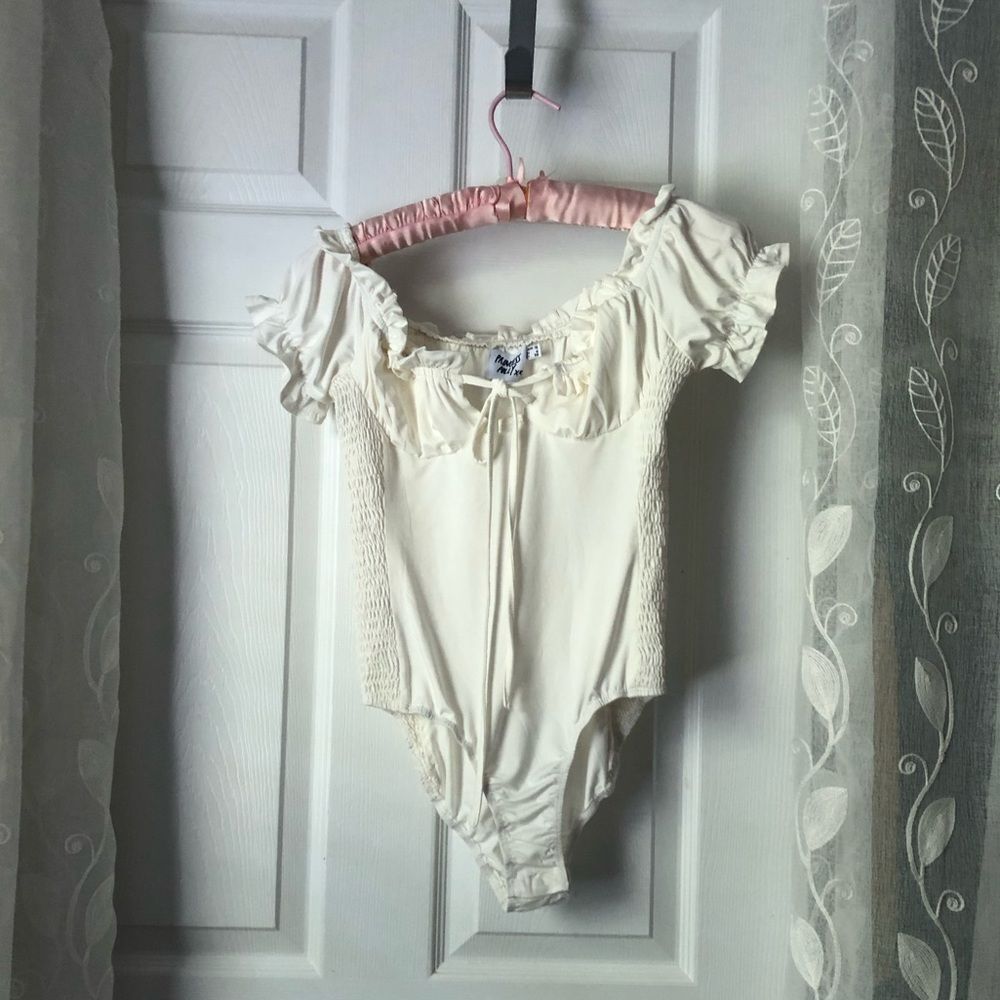 Princess Polly Ruffled Chataway Bodysuit top women size 6 tie front
